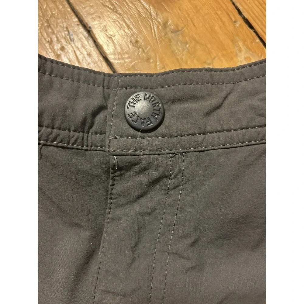 The North Face Adjustable Waist Hiking Reflective Shorts Boys Size 6